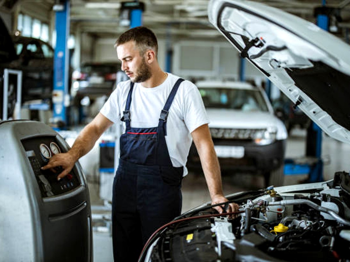 Heating and air conditioning service